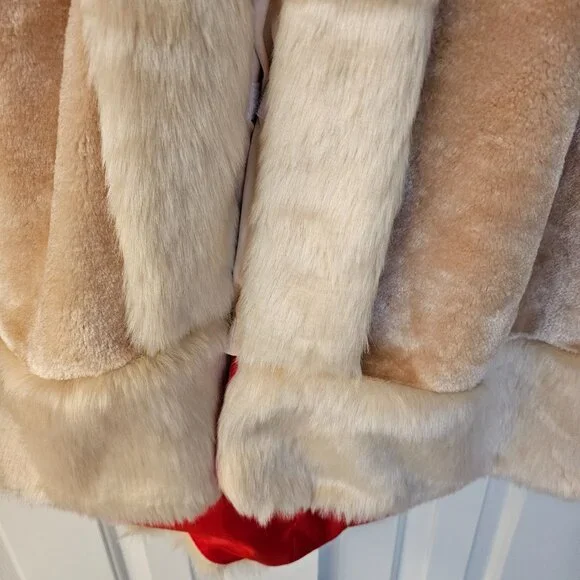 Cruella Coat - Picture 5 of 9